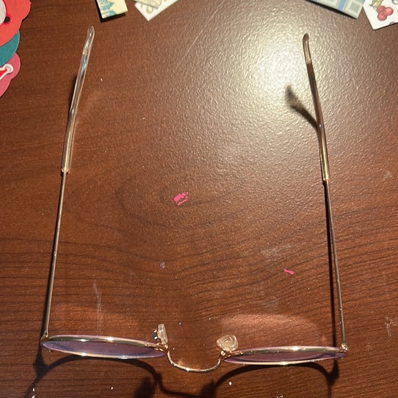 2 pair of fashion glasses. - Picture 4 of 6